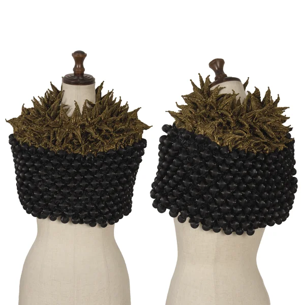 ISSEY MIYAKE Switching 3D Pleats Snood Black  K-171305_001