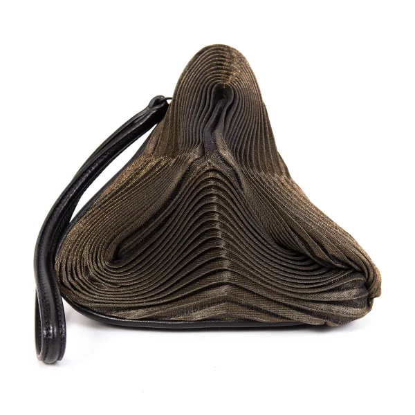 ISSEY MIYAKE 3D Steam Stretch Pleats Triangle Pouch K-171307_002
