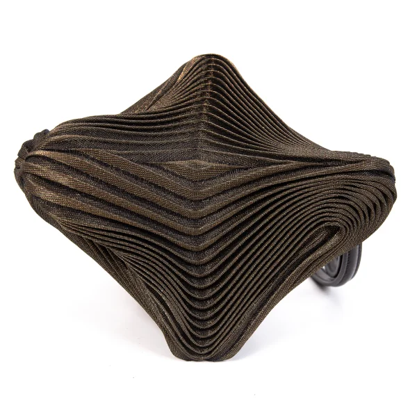 ISSEY MIYAKE 3D Steam Stretch Pleats Triangle Pouch K-171307_005
