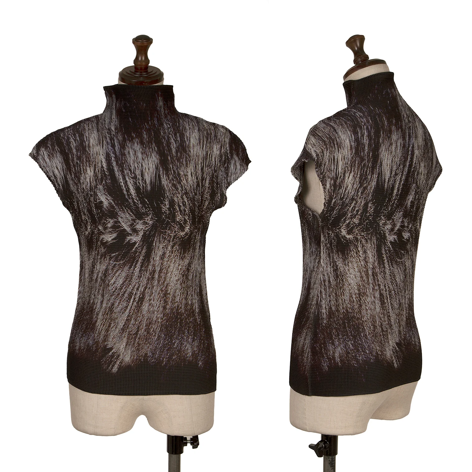 イッセイミヤケ ミーISSEY MIYAKE me ストレッチプリーツヘアー