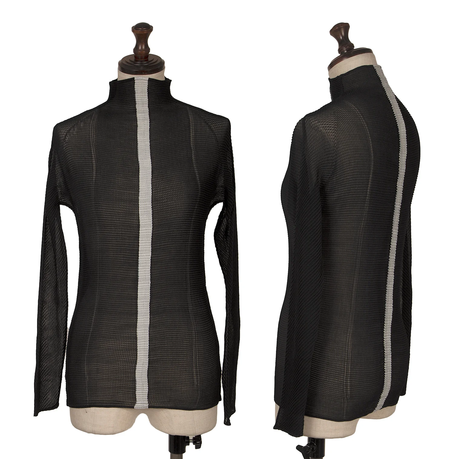 イッセイミヤケISSEY MIYAKE センターラインストレッチプリーツ
