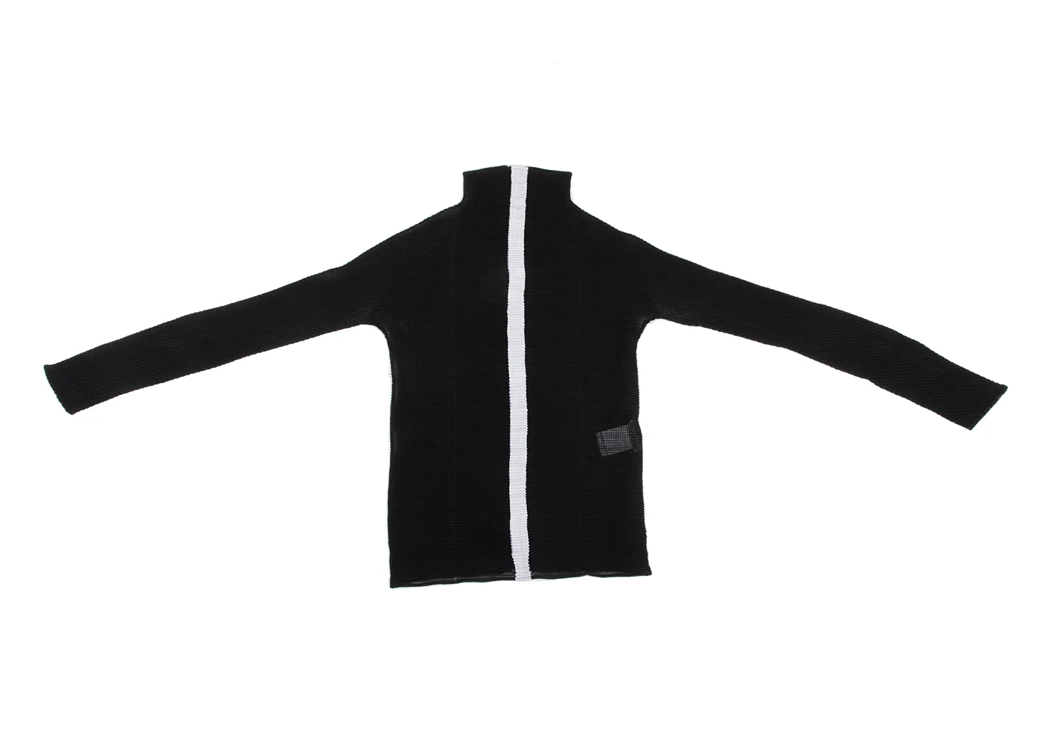 me ISSEY MIYAKE ストレッチプリーツ カットソー 黒 美品 イッセイミヤケISSEY MIYAKE センターラインストレッチプリーツ