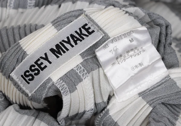 ISSEY MIYAKE Pleated Striped Skipper Shirt K-171784_017