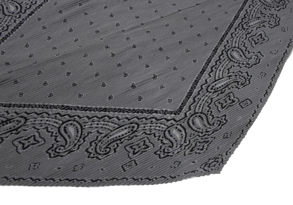 ISSEY MIYAKE Paisley Print Diamond Pleated Stole K-171799_002