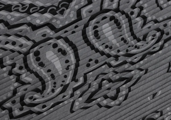ISSEY MIYAKE Paisley Print Diamond Pleated Stole K-171799_004