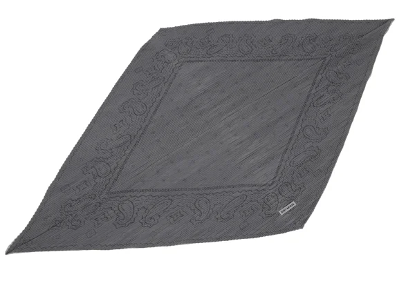 ISSEY MIYAKE Paisley Print Diamond Pleated Stole K-171799_005