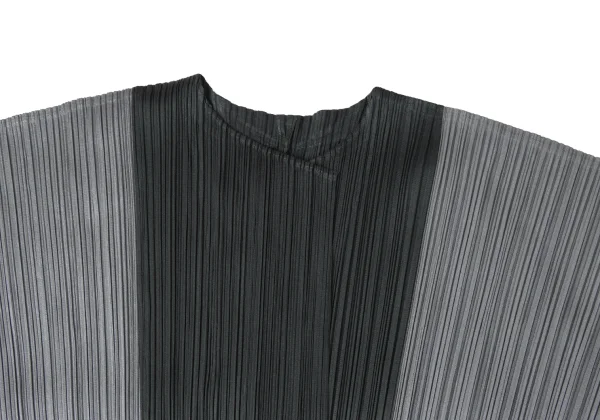 PLEATS PLEASE Bicolor Switching Buttonless Dolman Cardigan K-171914_003