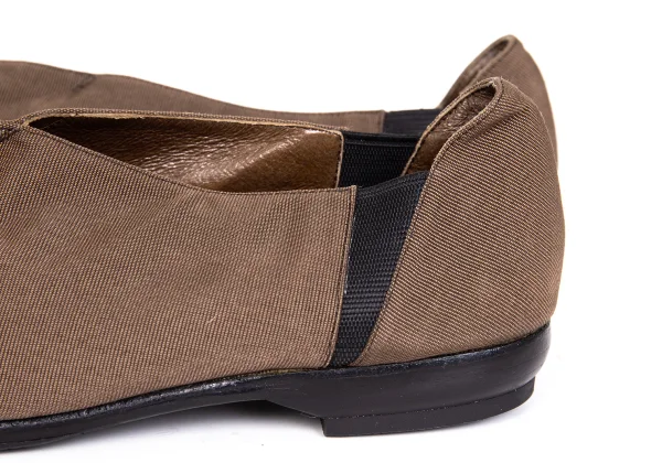 ISSEY MIYAKE Tuck Pointed Toe Pumps K-171945_007