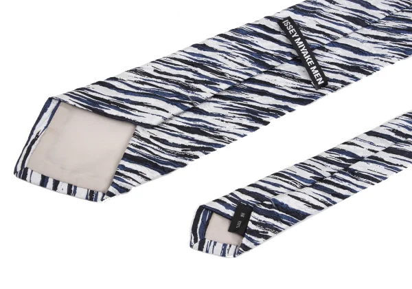 ISSEY MIYAKE MEN Regimental Wrinkled Tie K-172130_005