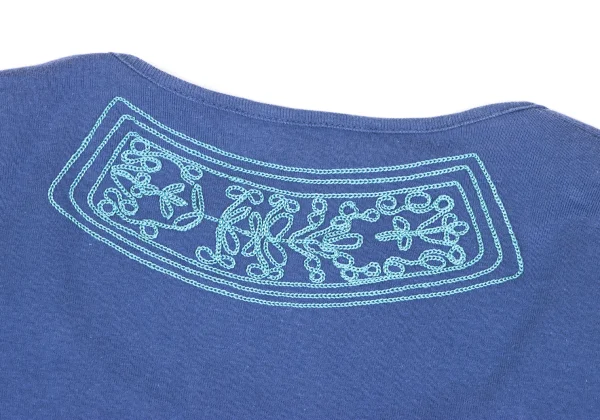 gigli Embroidery Design Open-Neck T-Shirt K-172347_008