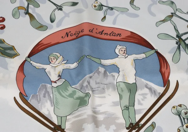 HERMES Care 90 Neige d'Antan Scarf K-172418_011