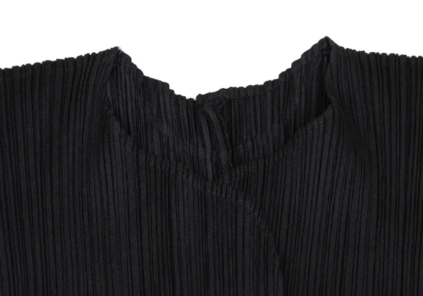 PLEATS PLEASE Pleats Buttonless Cardigan K-172483_004