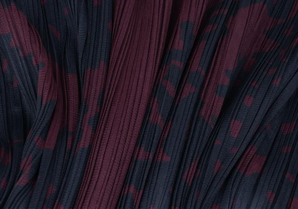 PLEATS PLEASE Graphic Print V Neck Flare Dress K-172485_010