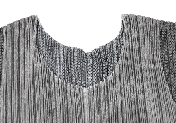 PLEATS PLEASE Drawstring Mesh Layered Design Top K-172491_004