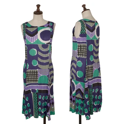 PLEATS PLEASE Graphic Print Sleeveless Dress