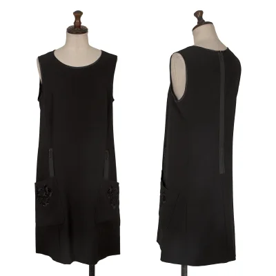 VIVIENNETAM Patch Embellished Sleeveless Dress 