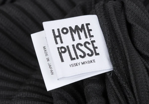 HOMME PLISSE ISSEY MIYAKE Pleated Sleeveless Top K-172604_011