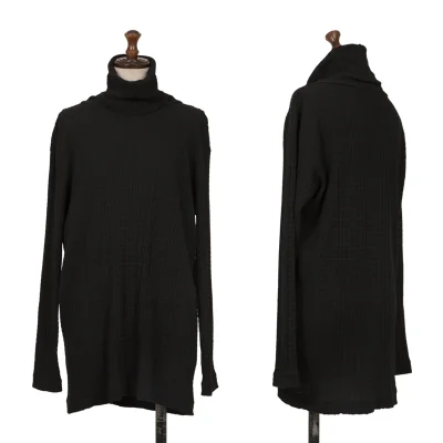ISSEY MIYAKE PERMANENTE Design Weave Turtleneck T Shirt