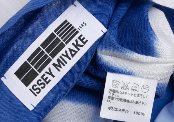ISSEY MIYAKE 132 5. Geometric Dyed Flat Design Dress K-172819_014