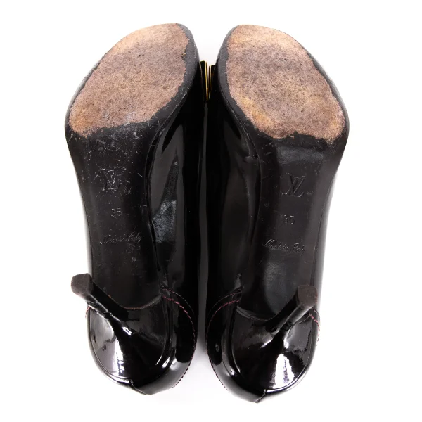 Louis Vuitton Metal Logo Design Heel Pumps K-172883_012
