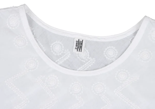 ISSEY MIYAKE HaaT Embroidered Cotton Sleeveless Top K-172897_004