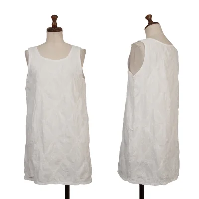 ASHA BY MDS Embroidered Cotton Sleeveless Top