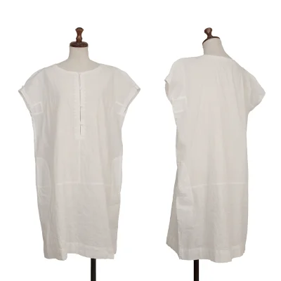 ISSEY MIYAKE HaaT Graphic Embroidery Sleeveless Tunic