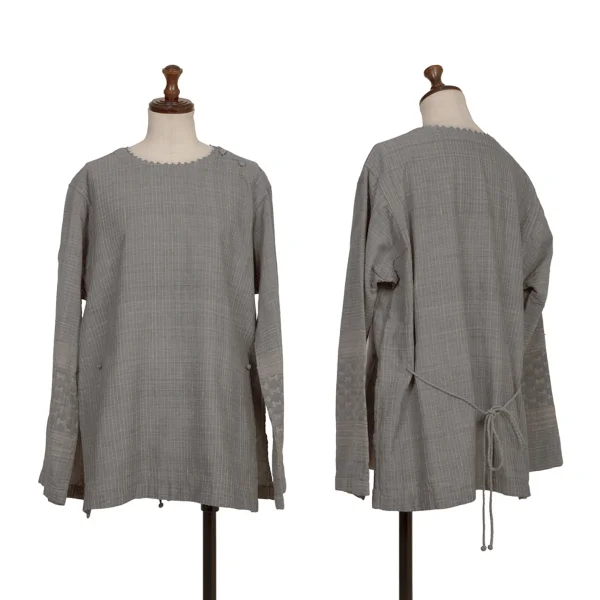 ISSEY MIYAKE HaaT Zigzag Neck Striped Drawstring Top Grey 3 K-173000_001