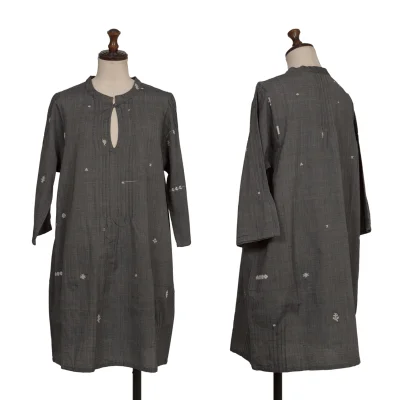 ISSEY MIYAKE HaaT Pintuck Design Embroidery Skipper 3/4 Sleeve Tunic