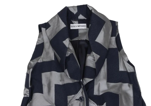 ISSEY MIYAKE Zigzag Geometric Sleeveless Jacket K-173172_003