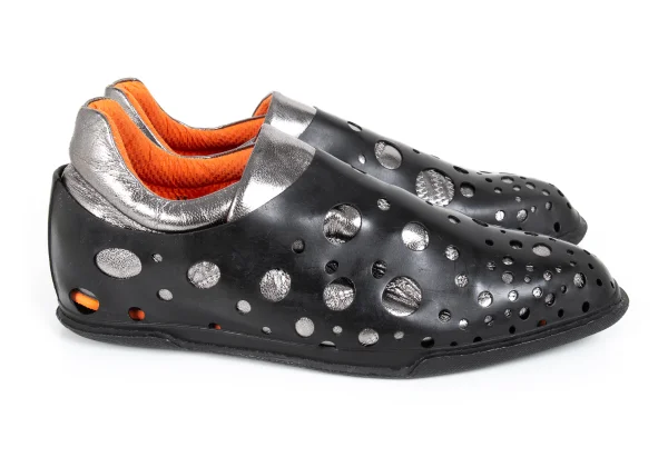 ISSEY MIYAKE Dot Punching Layered Metallic Leather Sneakers K-173282_005