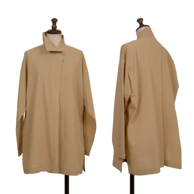 ISSEY MIYAKE PERMANENTE Turn-up Design Stand-collar Blouse