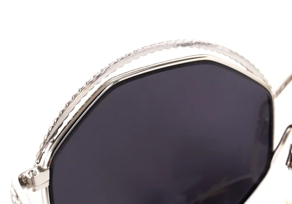 EMPORIO ARMANI Twisted Frame Sunglasses K-173696_009