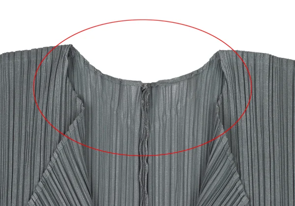 PLEATS PLEASE Buttonless Cardigan K-173722_004