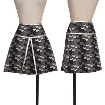 PRADA Scallop Patterned Silver Piping Skirt
