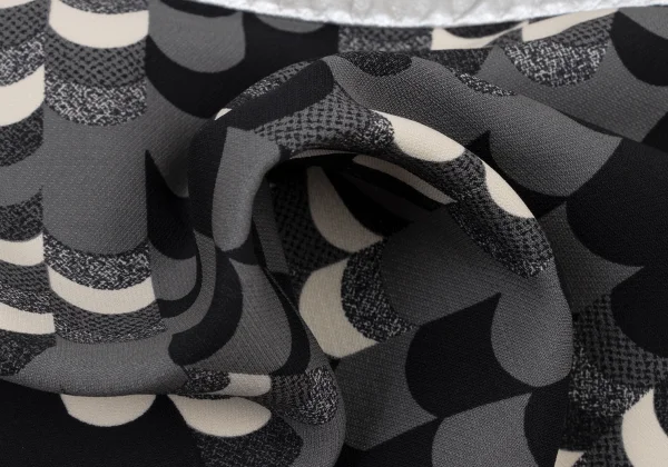 PRADA Scallop Patterned Silver Piping Skirt K-173837_012