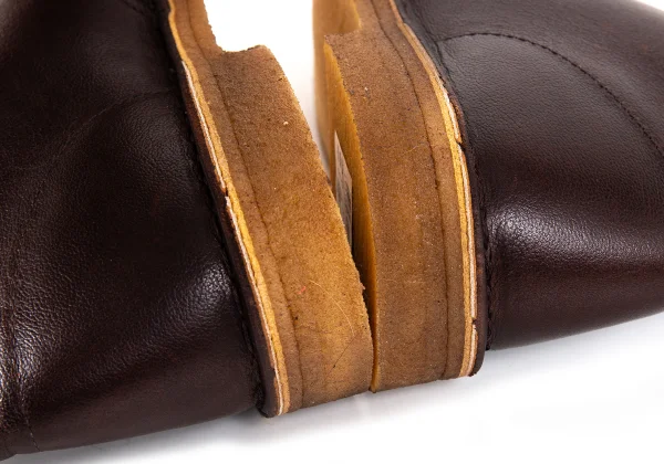 Clarks Leather Desert Boots  K-173918_010