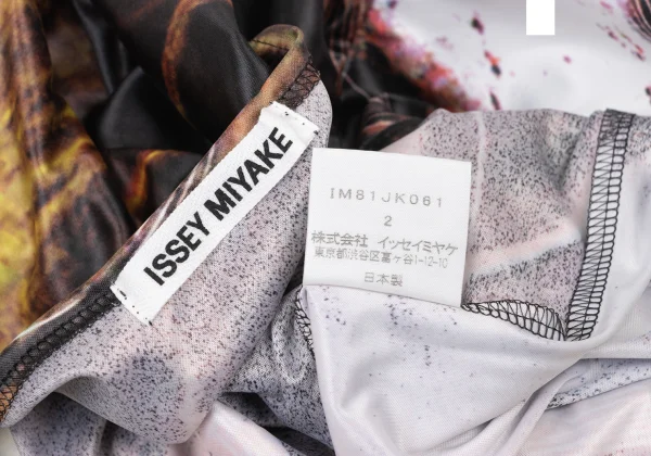 ISSEY MIYAKE Graphic Print Poly T-Shirt K-174027_011