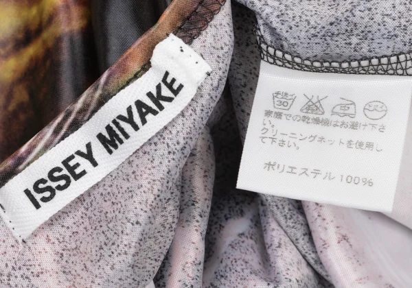 ISSEY MIYAKE Graphic Print Poly T-Shirt K-174027_012