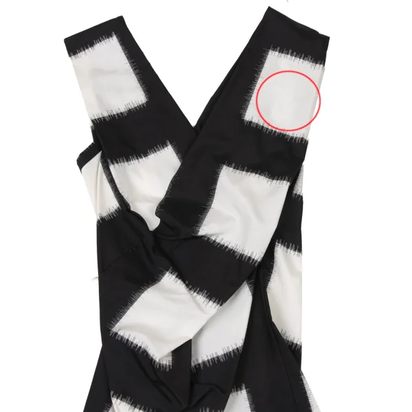 ISSEY MIYAKE Sashiko Silk Square Fabric Print Sleeveless Top  K-174030_003