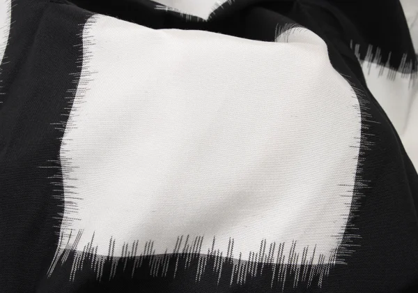 ISSEY MIYAKE Sashiko Silk Square Fabric Print Sleeveless Top  K-174030_012