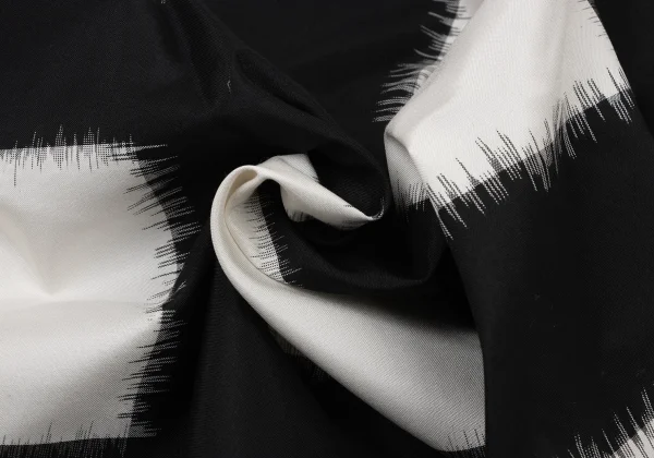 ISSEY MIYAKE Sashiko Silk Square Fabric Print Sleeveless Top  K-174030_013