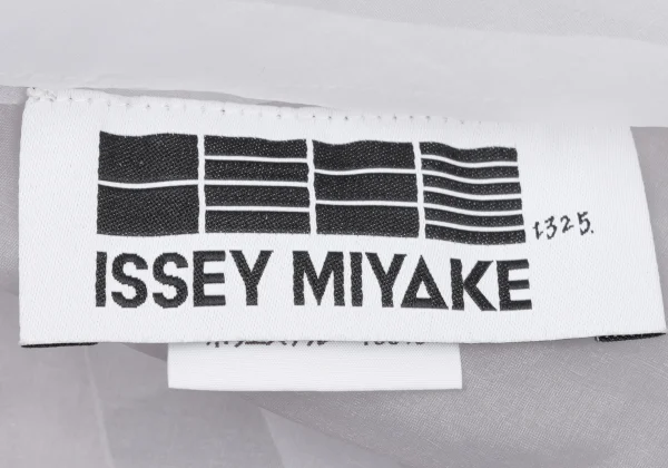 ISSEY MIYAKE 132 5. Poly Chiffon Circular Drape Cardigan K-174436_014