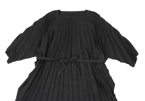 ISSEY MIYAKE me Poly Wool Square Neck Pleated Dress K-174440_003