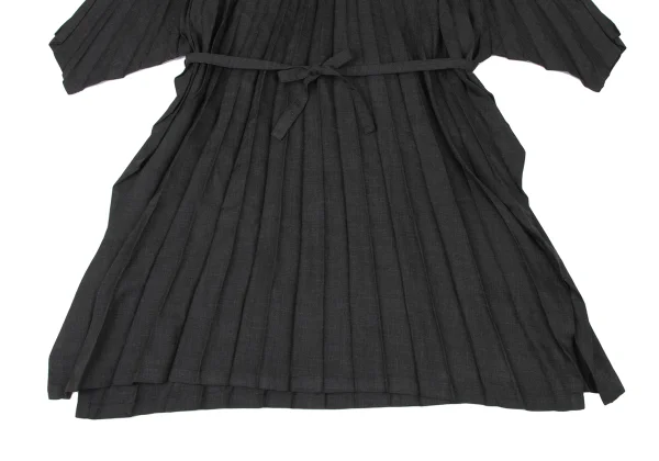 ISSEY MIYAKE me Poly Wool Square Neck Pleated Dress K-174440_007