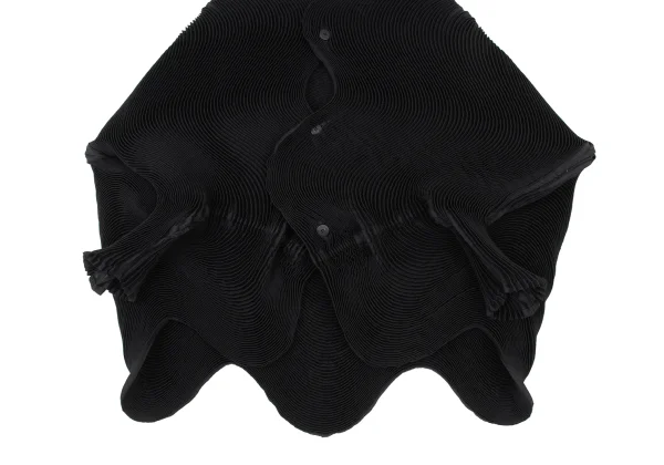 ISSEY MIYAKE 3D Steam Stretch Pletas Jacket K-174446_008