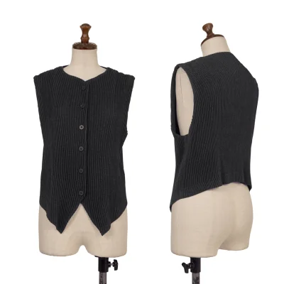 ISSEY MIYAKE Pleats Vest