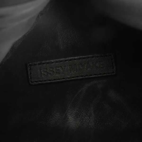 ISSEY MIYAKE Foldable Box-design Shoulder Bag K-174527_012