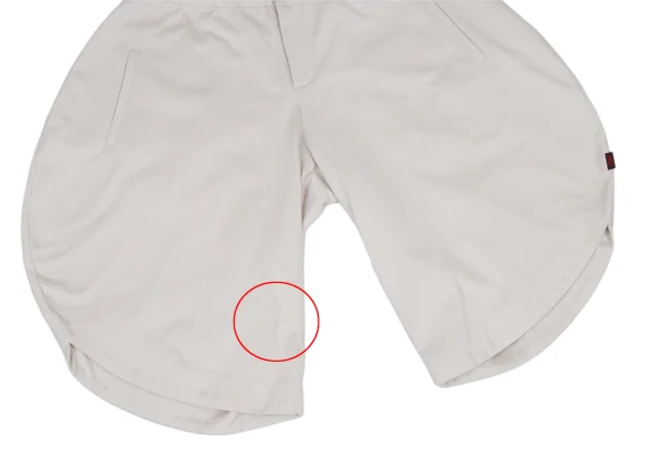 ISSEY MIYAKE HaaT Cotton Poly Curve Shorts K-174598_007