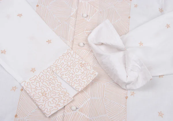 ISSEY MIYAKE HaaT Star Embroidery Band-collar Blouse K-174685_008